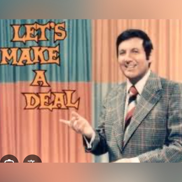 Antique Multi Strand Black Faceted Crystal Bead Necklace with Gold Plated Clasp - Picture 6 of 6